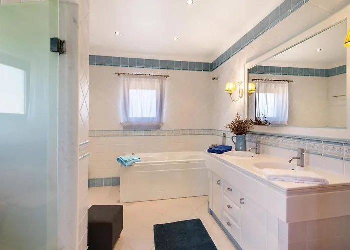 Quinta Dos Fontanais 타비라